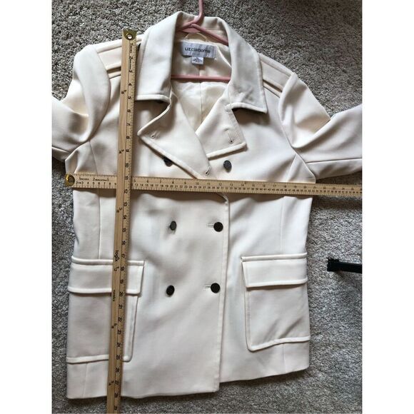 Liz Claiborne Women’s White Elegant Button Up Blazer Style Coat Size XL - Picture 7 of 7